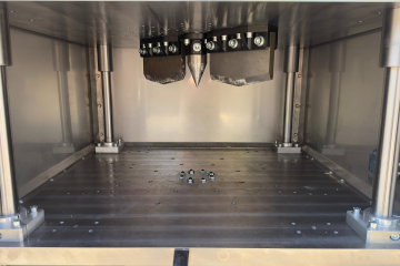 Plastic lumps cutter
